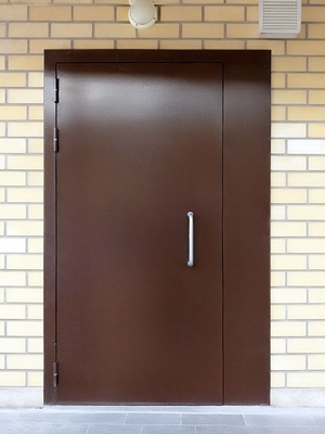 Дверь с боковым расширением Дверь с боковым расширением