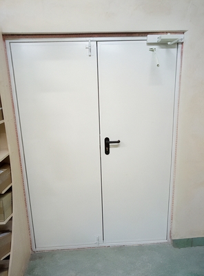 Двустворчатая огнеупорная дверь Двустворчатая огнеупорная дверь